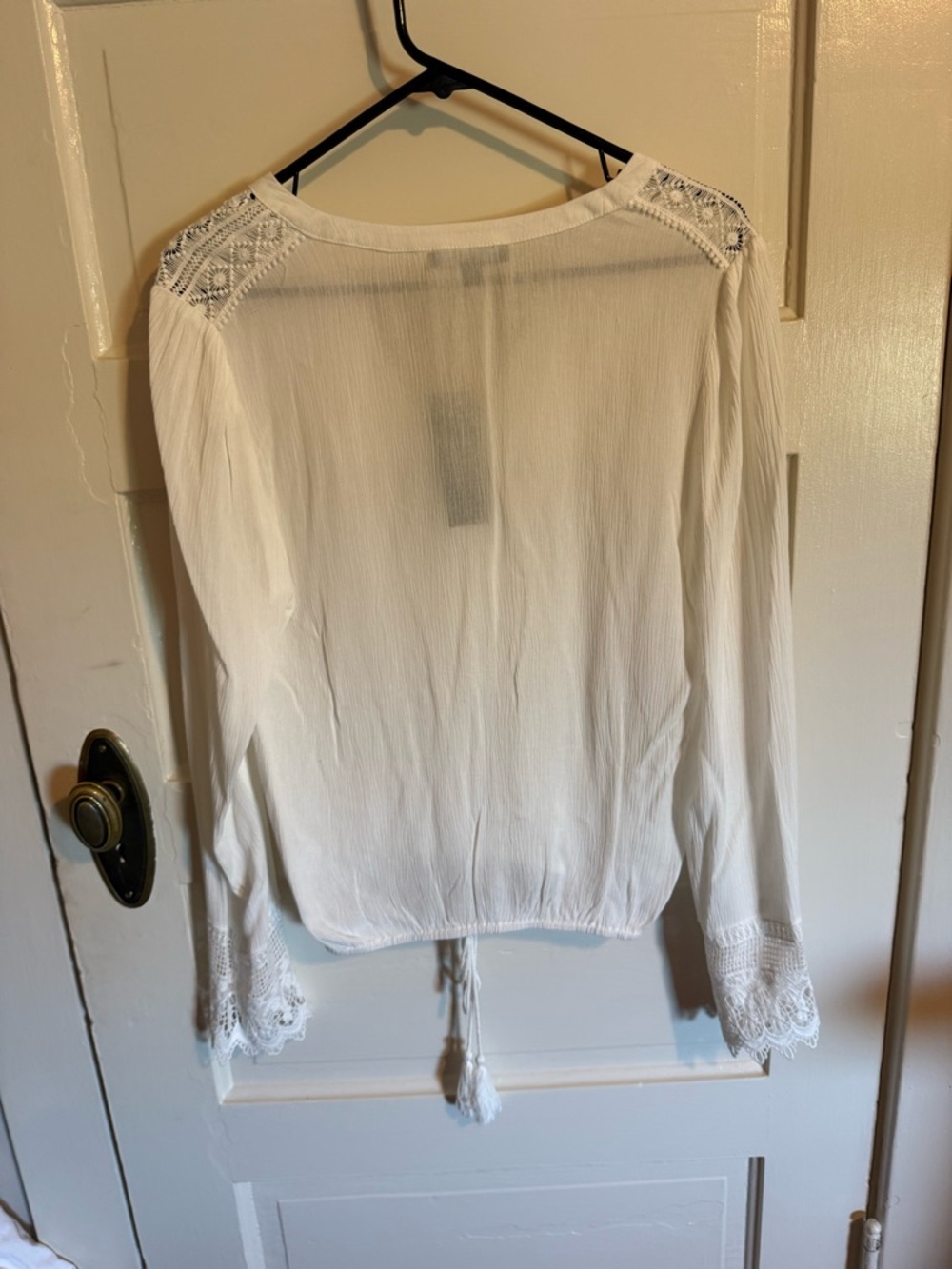 Lulu's White Embroidered V-Neck Lace Cuff Peasant Blouse - Picture 4 of 6
